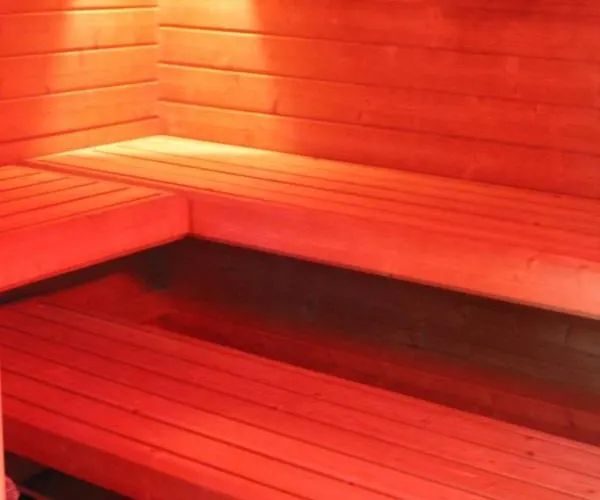 Friesen-residence 12 *